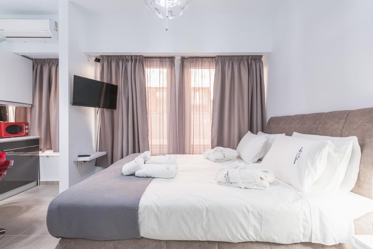 Iguana Gold Luxury Suites 1Min From Ermou Str Atenas Exterior foto